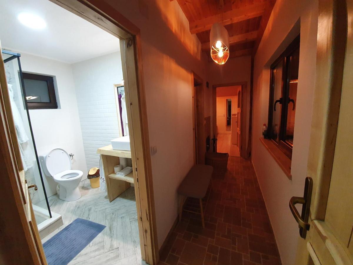 Casa Axa Hotel Paraul Carjei Exterior foto